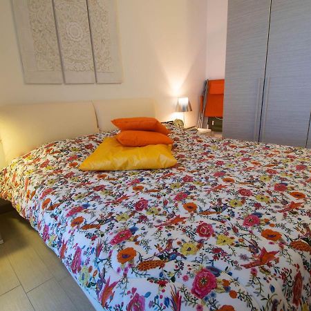 Cherubino - Stunning Lake View With Swimming Pool Parzanica Exterior foto